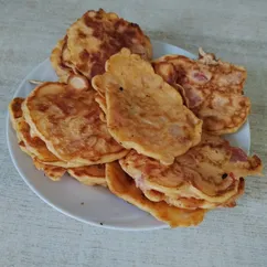 Оладьи с сыром и помидором