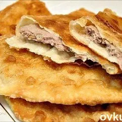 Чебуреки с мясом