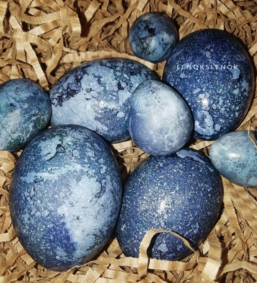 Космические пасхальные яйца