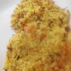 Драники с сыром и чесноком