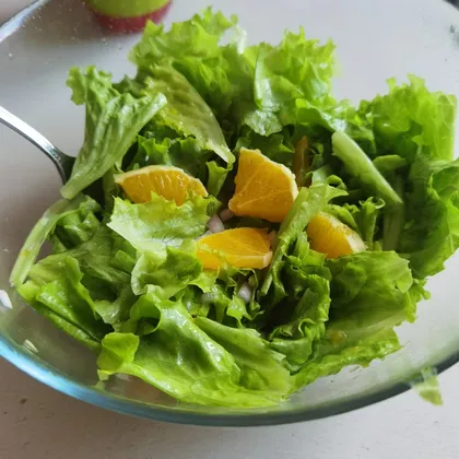 Салат из латука с апельсином 🍊