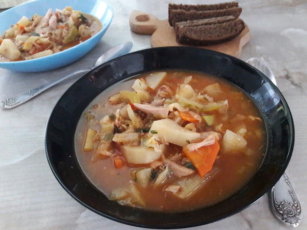 Тушенные овощи + курица с китайским🏯 соусом Laoganma👌