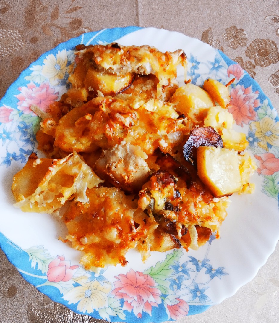 Новогодняя картошечка под мясной шубкой