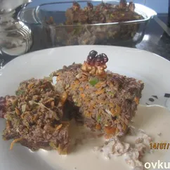 Мясной рулет с орехами(швейцарская кухня)