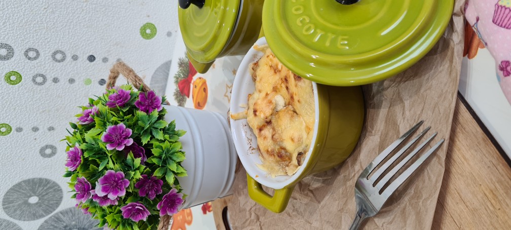 Жульен с курицей и грибами