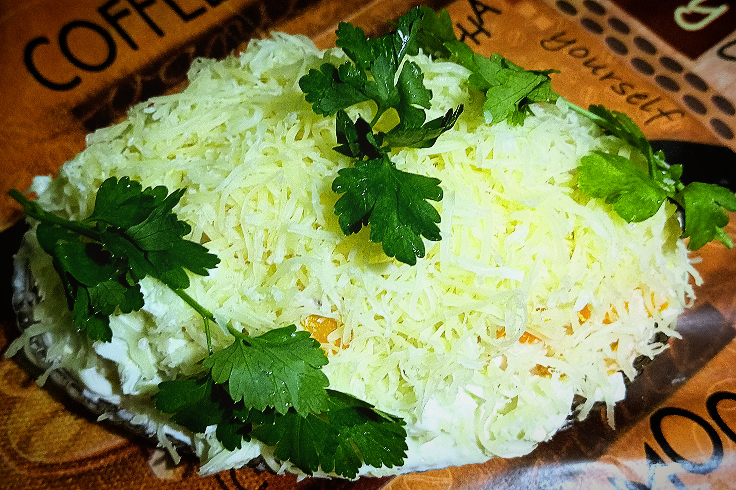 Салат с кальмаром