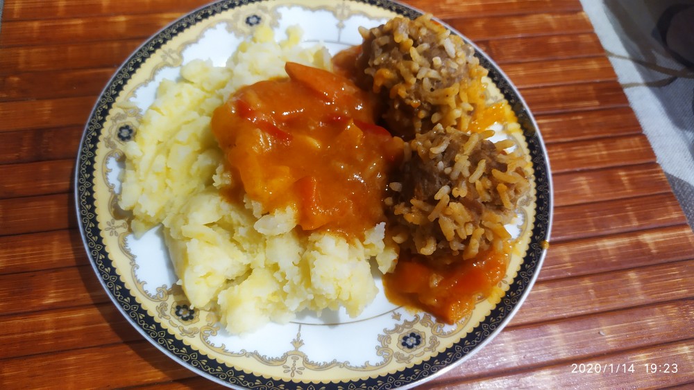 Мясные ёжики или тефтели