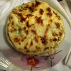 Лепешки с сыром (творогом) и зеленью