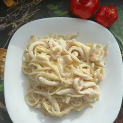 Сливочная паста с кальмарами