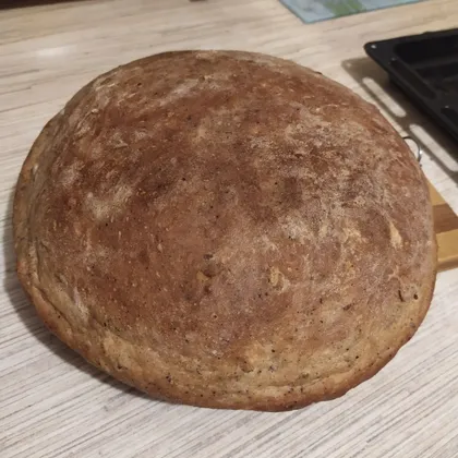 Ржано-пшеничный хлеб со злаками