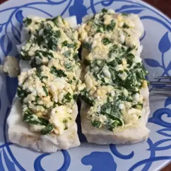 Филе минтая под польским соусом 