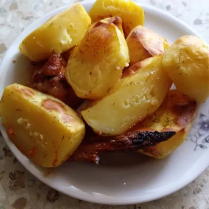 Картошка с крылышками в духовке