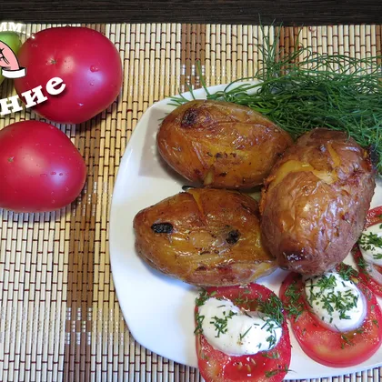 Молодой картофель запеченный в духовке + белорусский салат. Видео рецепт