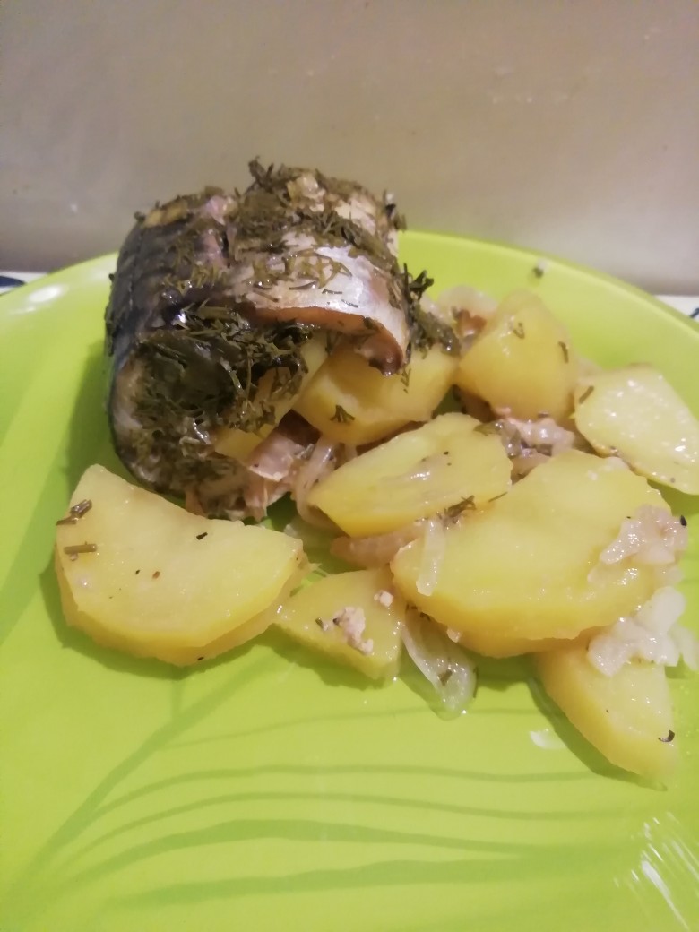 Скумбрия с картошкой