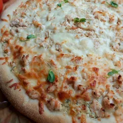 Пицца с куриным фаршем и соусом ранч