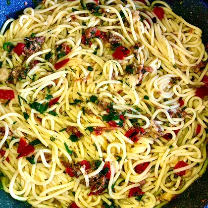 Спагетти с тушёнкой