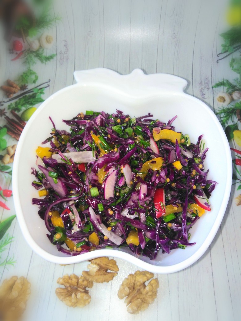 Салат из фиолетовой капусты
