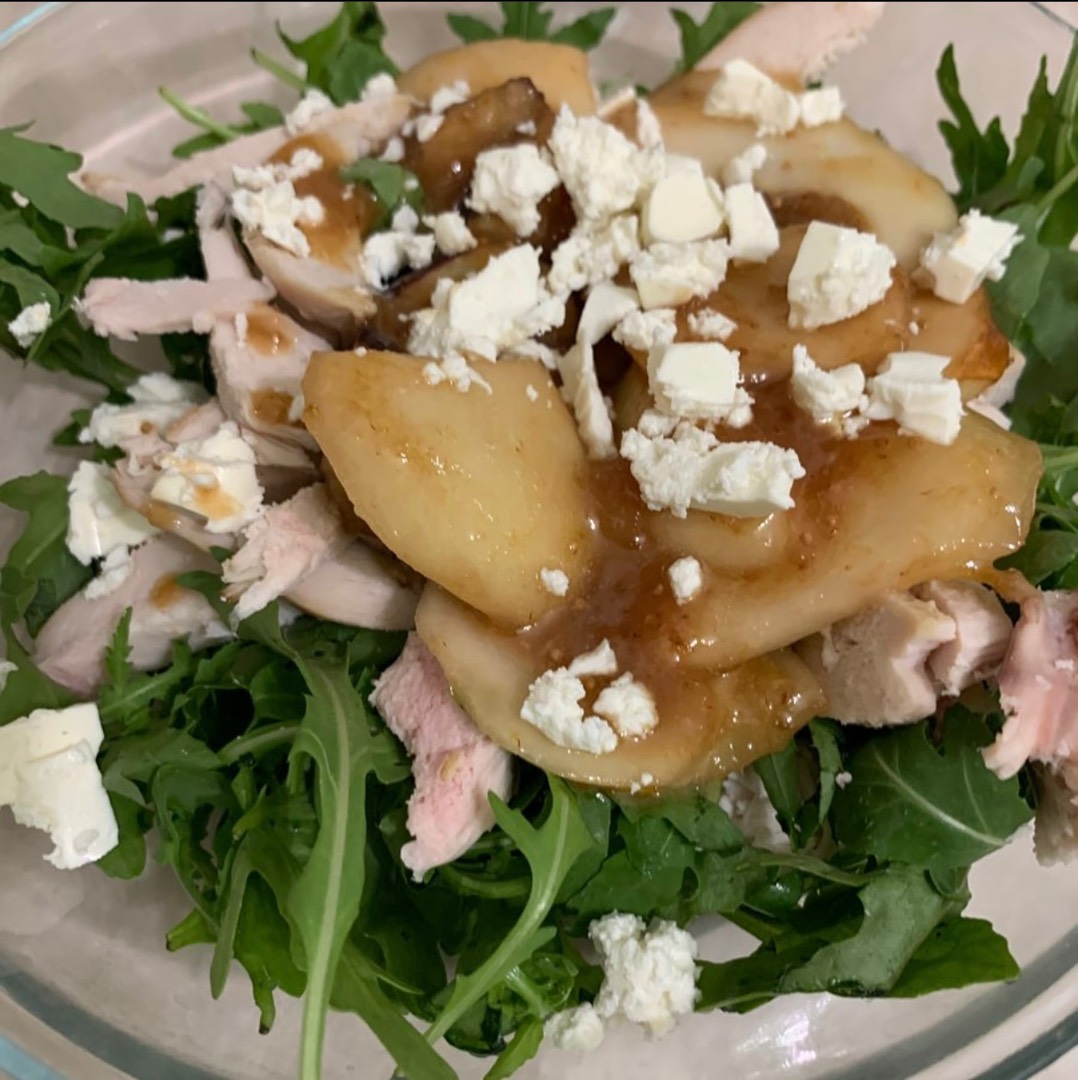 Салат с копченой куриной грудкой и огурцами - пошаговый рецепт с фото, ингредиенты, как приготовить