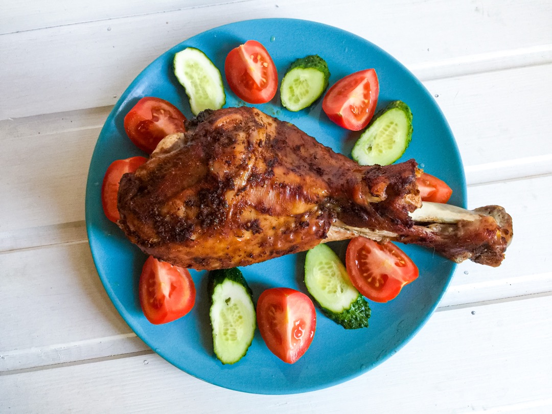 Запеченная голень индейки