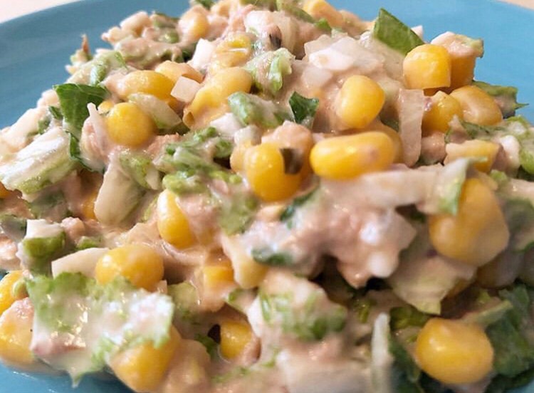 Салат с тунцом