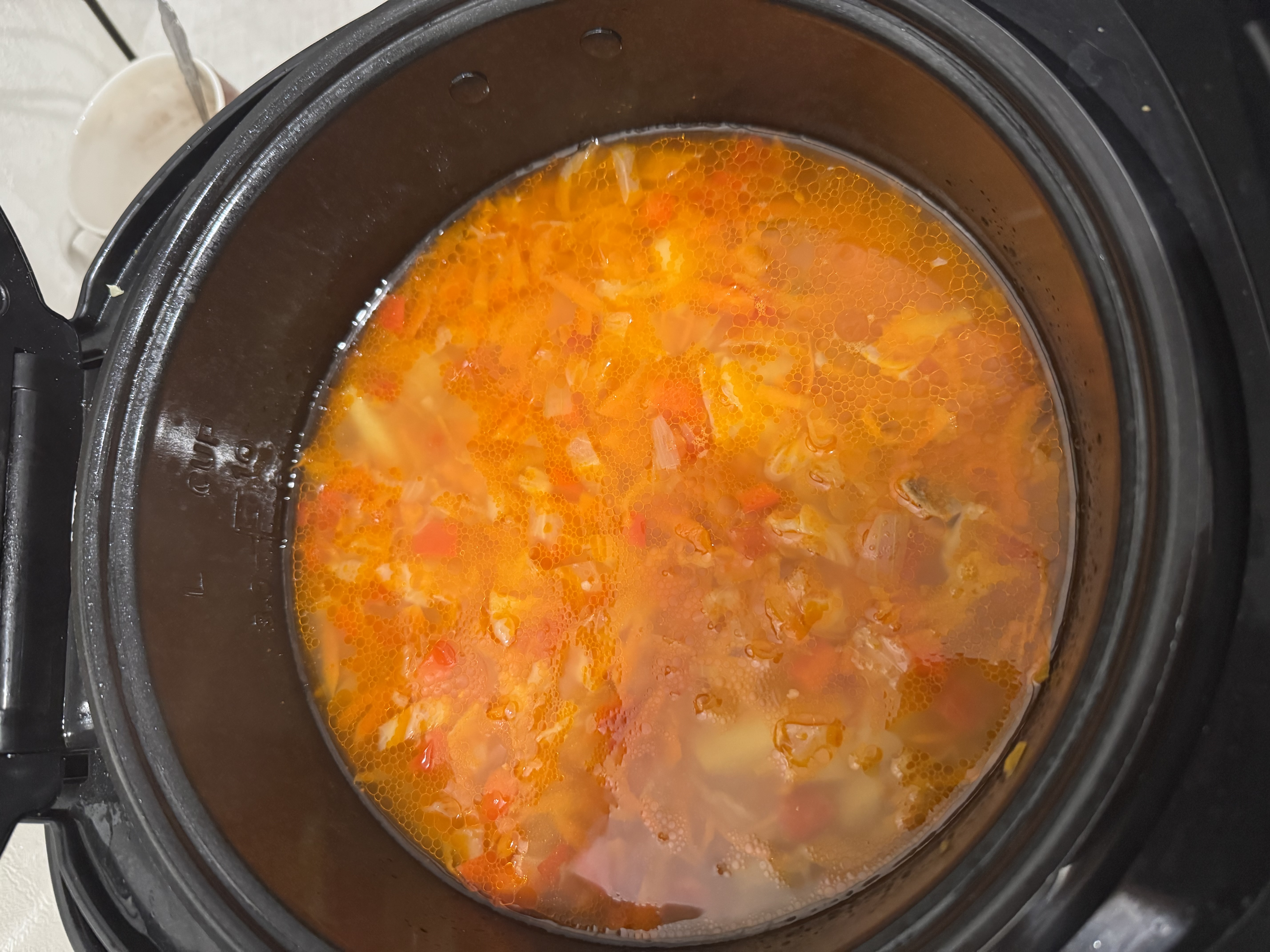 Щи из свежей капусты в мультиварке