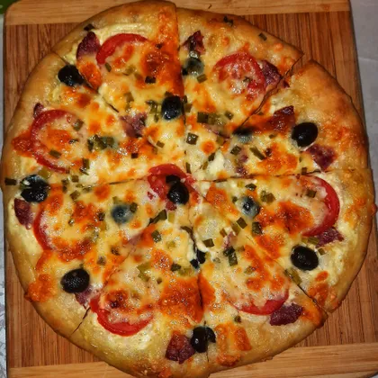 Пицца с маслинами