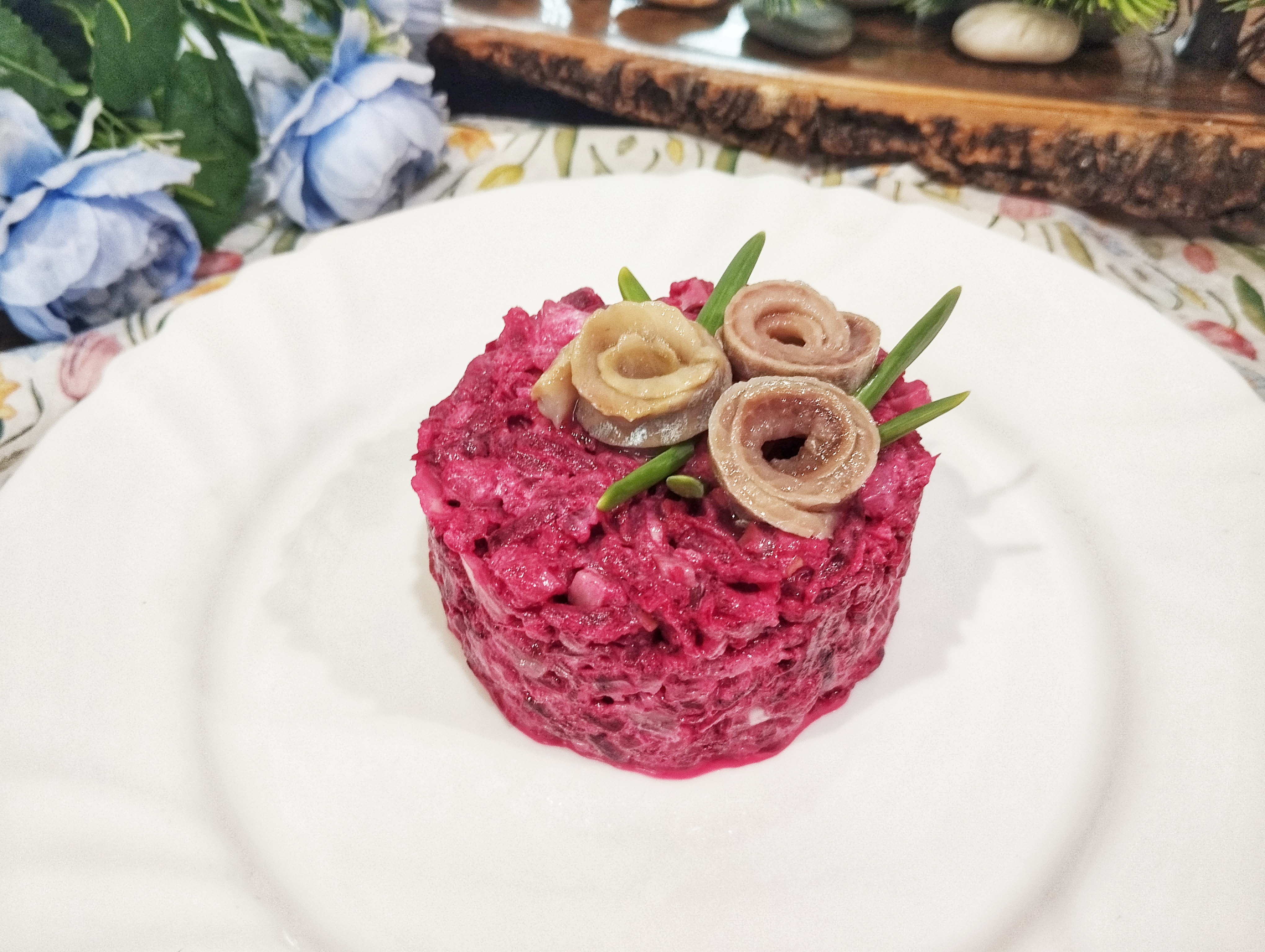 Салат со свеклой и сельдью