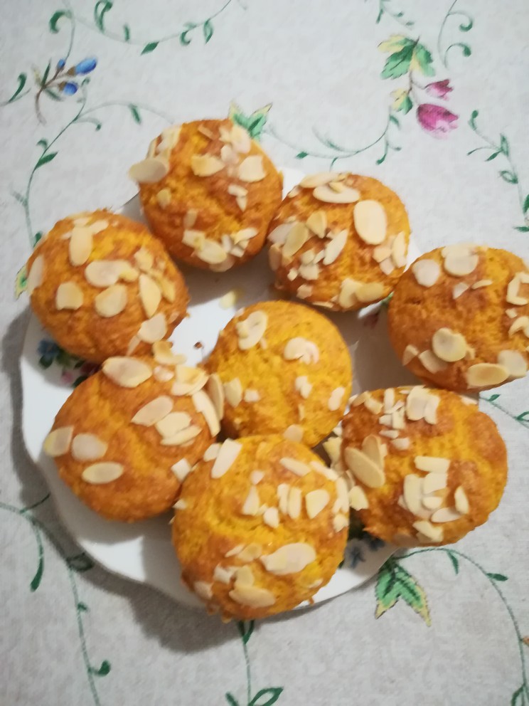 Морковно-миндальные кексы