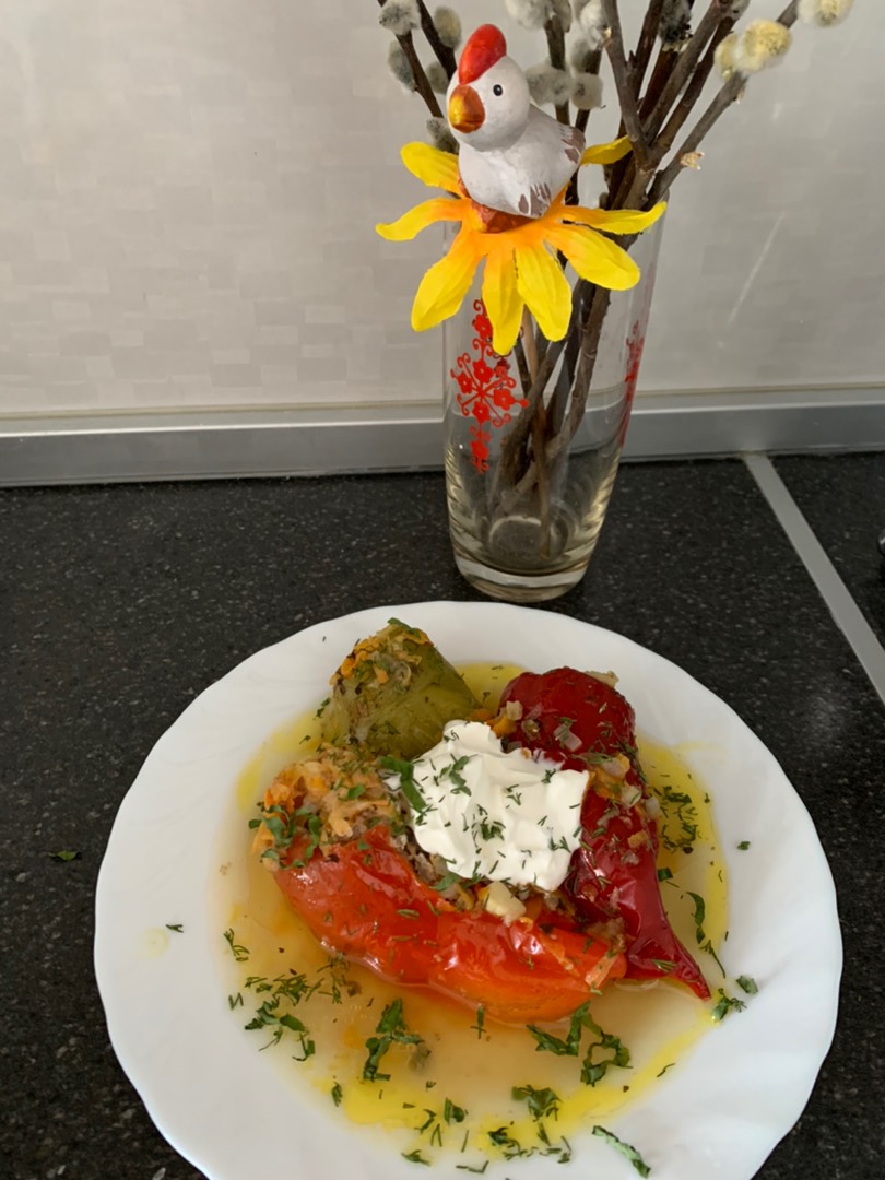 Перец фаршированный куриным фаршем
