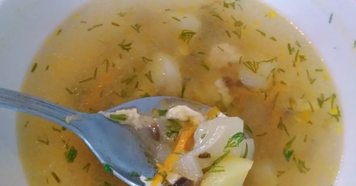 Грибной суп с курицей и твёрдым сыром