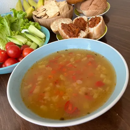 Фасолевый суп с сельдереем