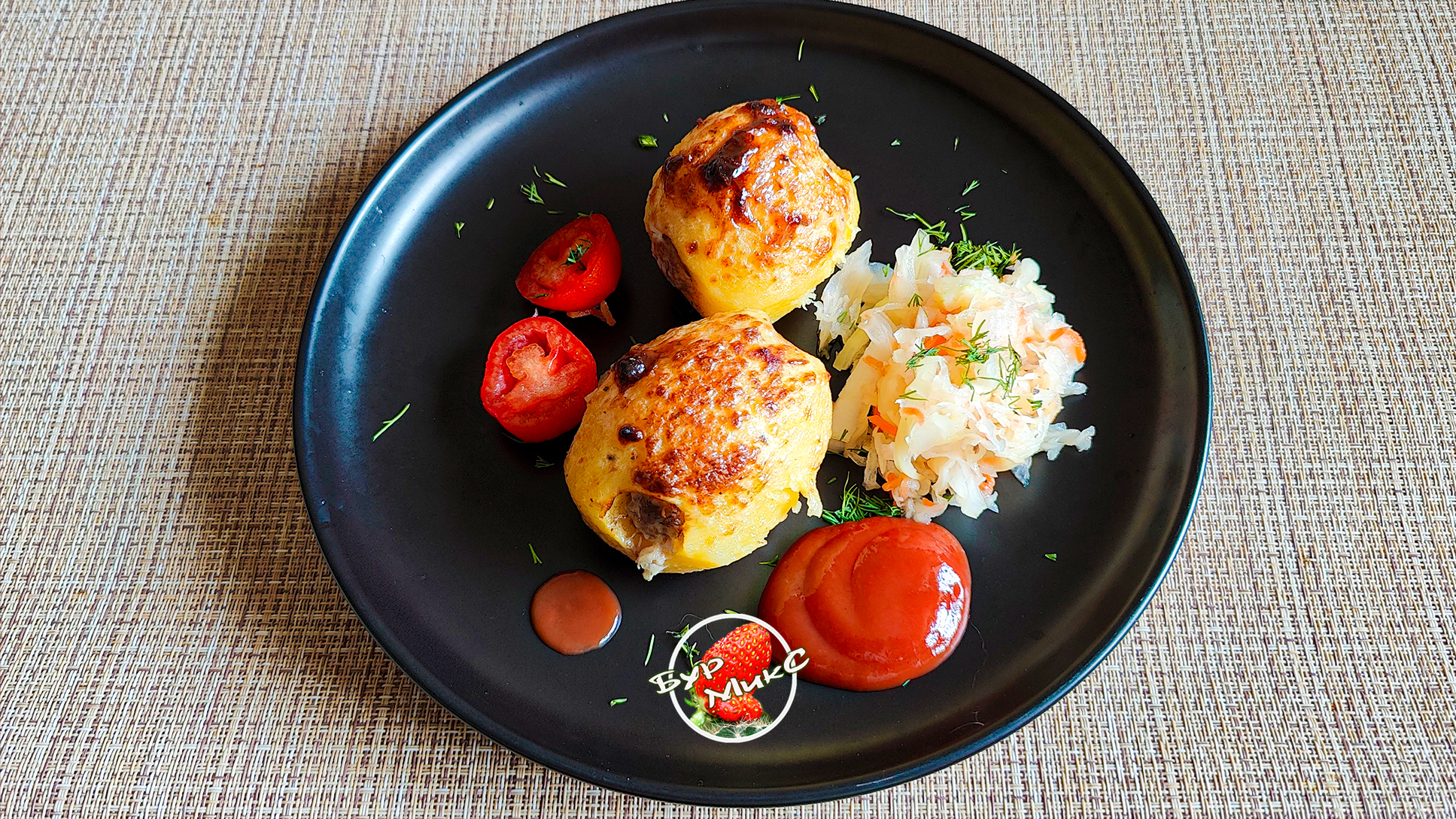 Фаршированный картофель в духовке