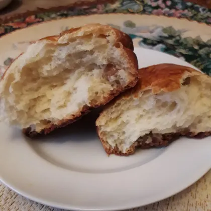 Булочки с изюмом