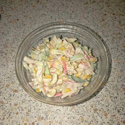 Салат с крабовыми палочками