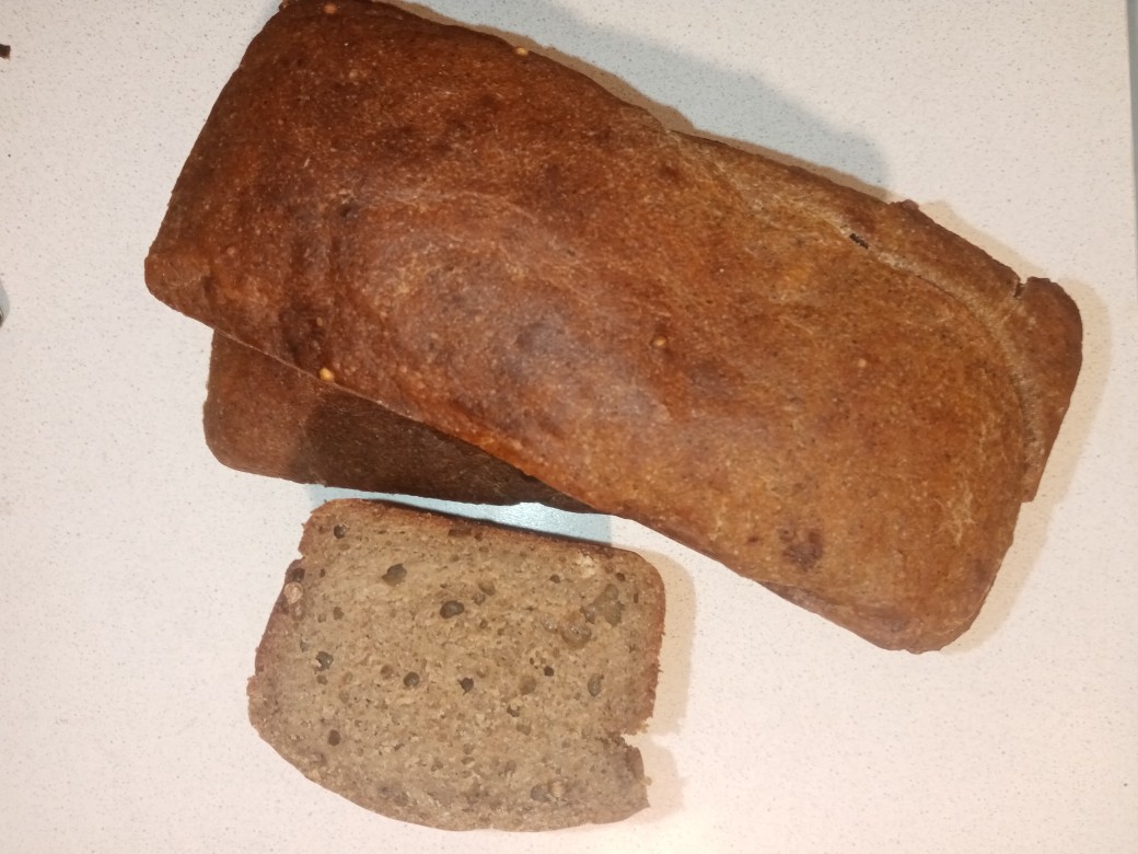 Хлеб с солодом и кориандром на ржаной закваске