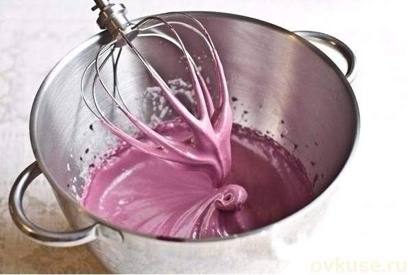 Черничные макаруны