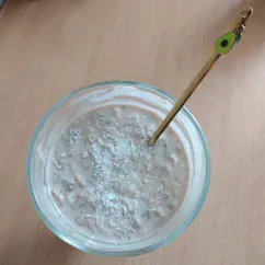 Ночная (ленивая) овсянка с бананом и семенами чиа