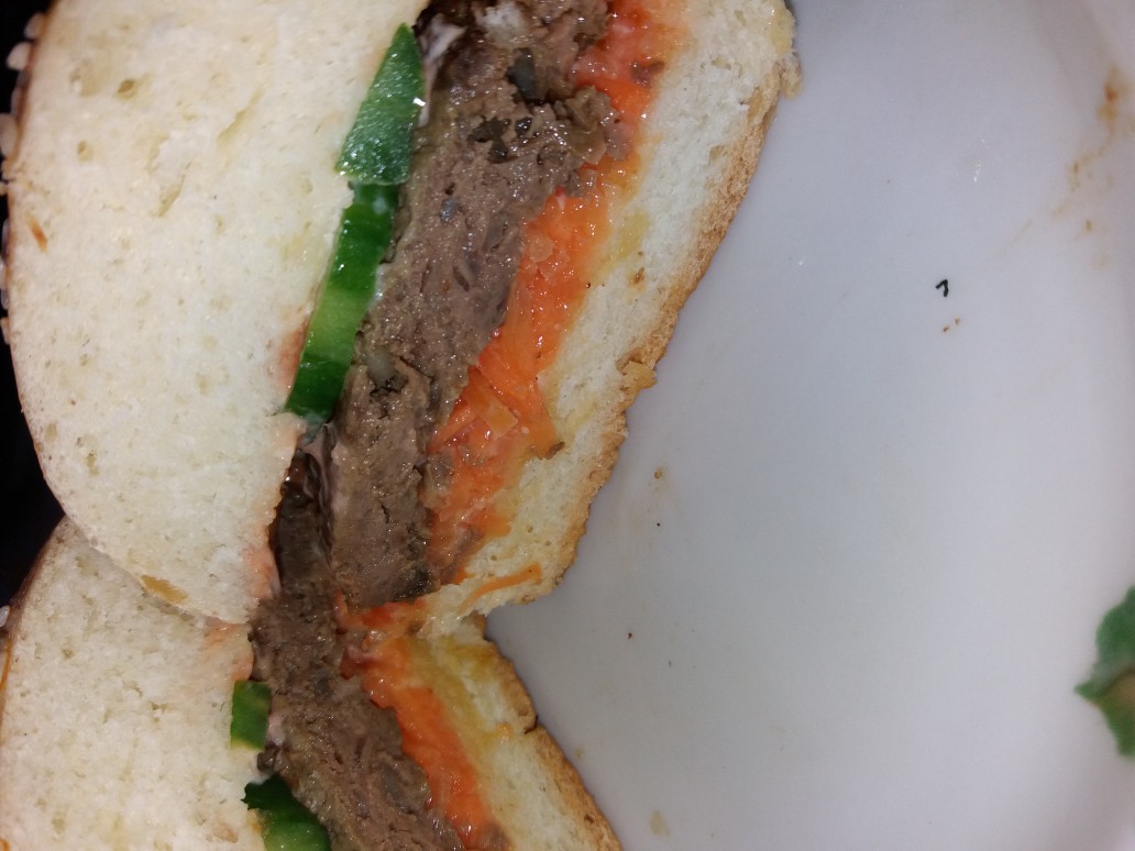 Котлета в булочке