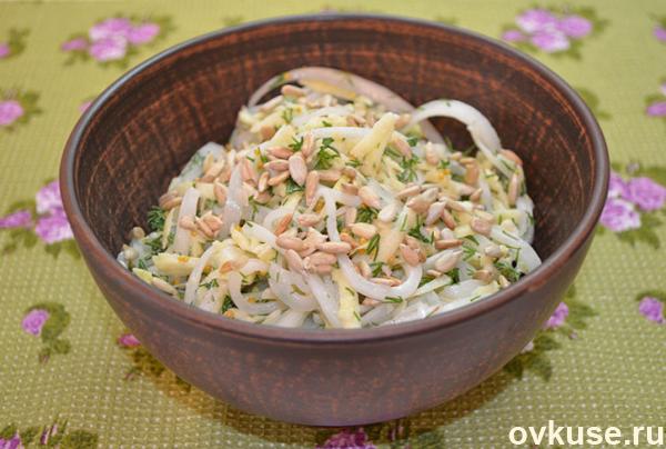 Салат с редиской