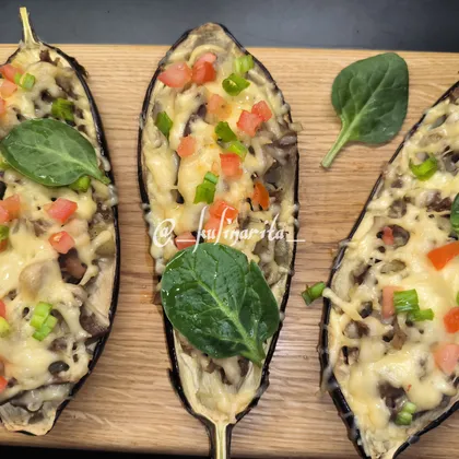 Баклажаны, фаршированные куриными желудками