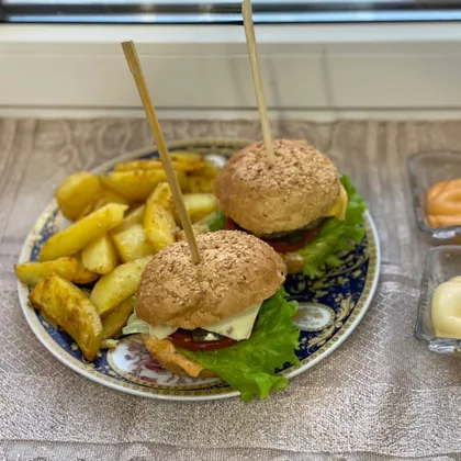 Бургер 🍔 с картошкой🍟