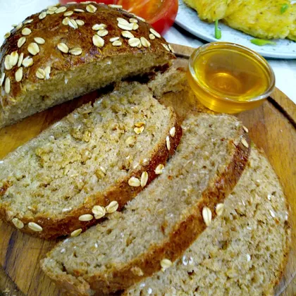 Скандинавский хлеб с медом и овсяными хлопьями