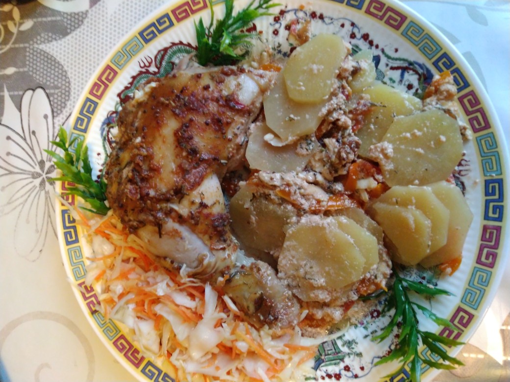 Курочка под маринадом на овощной подушке