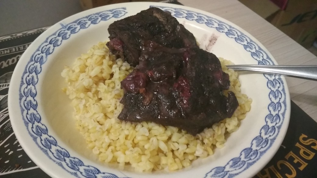 Мясо с вишней