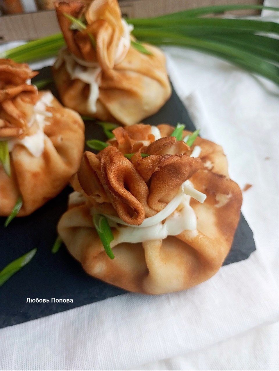 Блинные мешочки с жюльеном