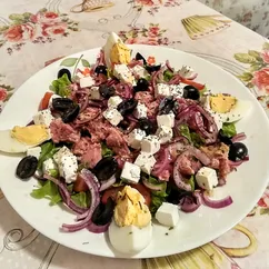 🥗Салат с тунцом и брынзой