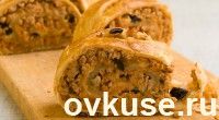 Рулет слоеный с куриной начинкой