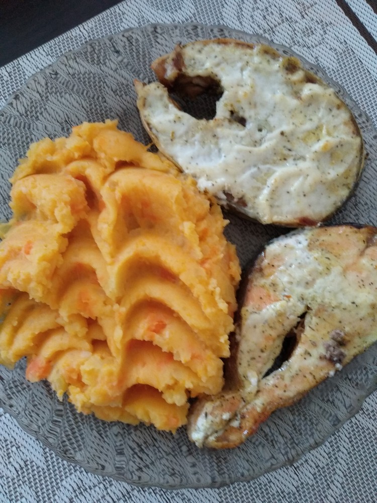 Овощное пюре с запечеными стейками