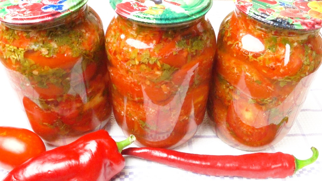 Маринованные помидоры с хреном и чесноком | Pickled tomatoes with horseradish and garlic