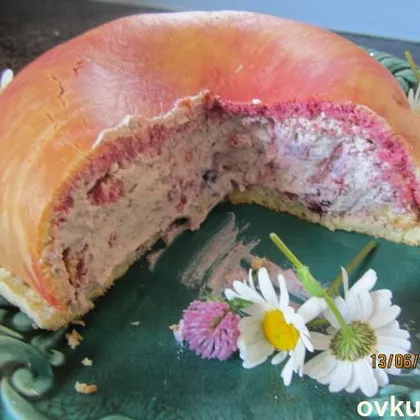 Торт 'Цуккотто' из ягод